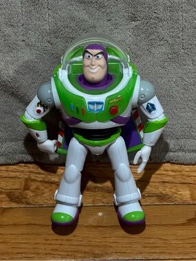Disney Pixar Toy Story Buzz Lightyear Action Figure Mattel 7” 2018 Works!!